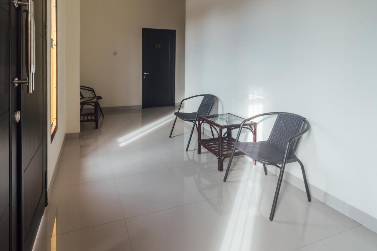 אמבון Clean & Comfort Homestay מראה חיצוני תמונה