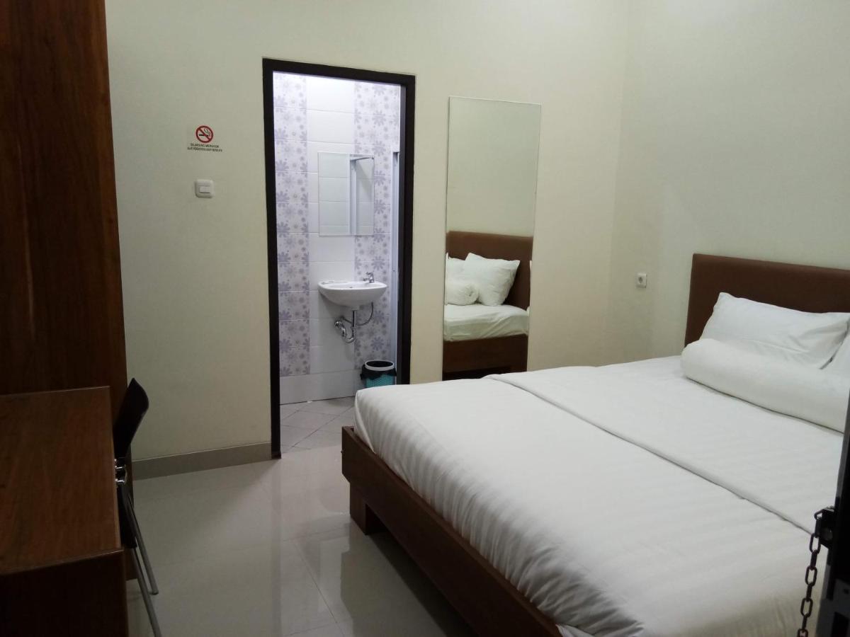 אמבון Clean & Comfort Homestay מראה חיצוני תמונה