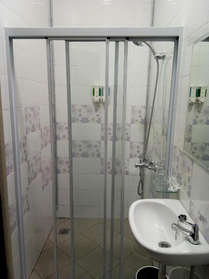 אמבון Clean & Comfort Homestay מראה חיצוני תמונה