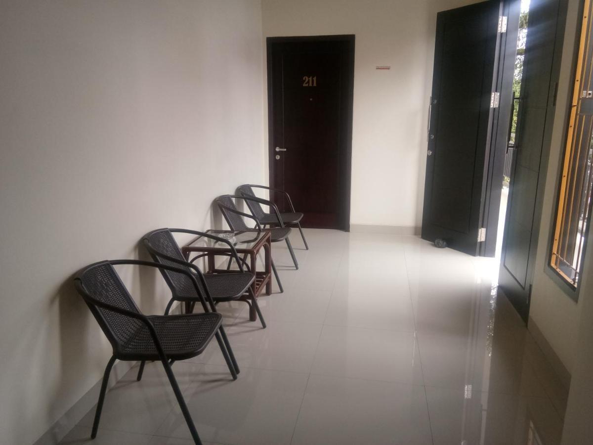 אמבון Clean & Comfort Homestay מראה חיצוני תמונה